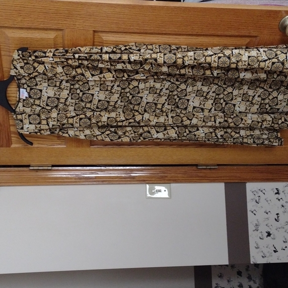 LuLaRoe Joy Best Size M - Picture 1 of 5